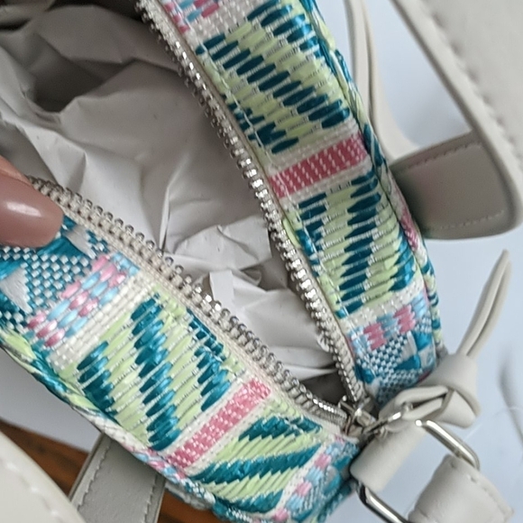 Tribal print circle crossbody bag new - Picture 4 of 5